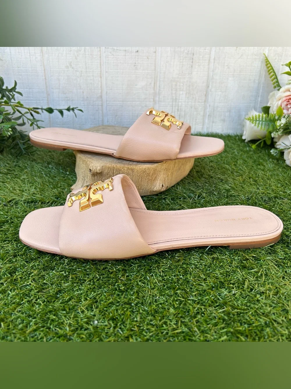TORY BURCH ELEANOR SLIDE women size 10.5 gently used Color: Rose Pink / Gold